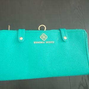 Jet Set Large Jewelry Organizer in Teal